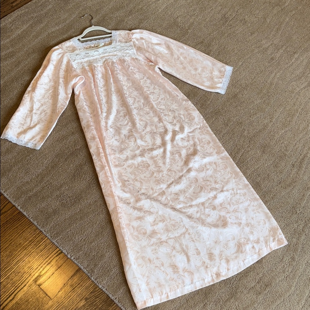 Dior Soft Pink Lace Robe - Picture 9 of 12